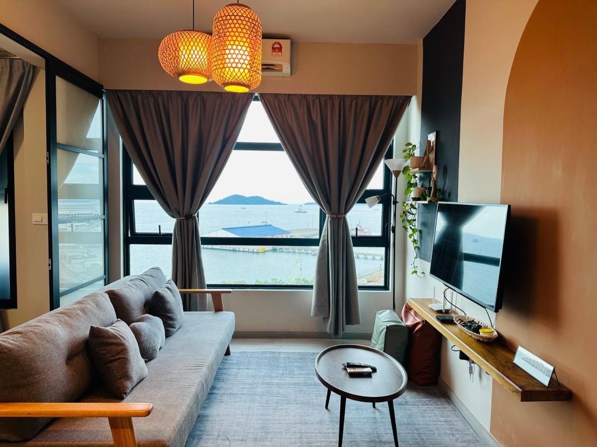 Jesselton Quay - Suite 1 By Staycation Suites Kk Kota Kinabalu Exterior photo