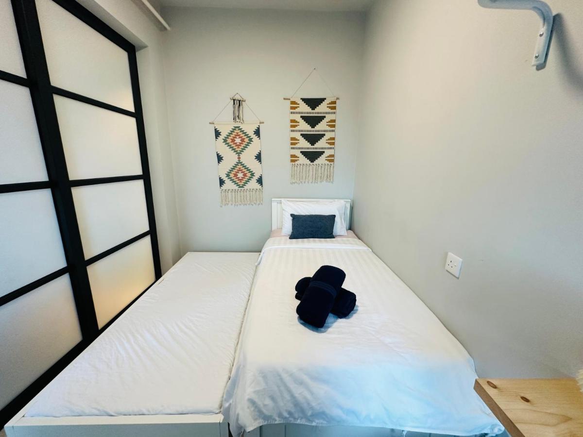 Jesselton Quay - Suite 1 By Staycation Suites Kk Kota Kinabalu Exterior photo